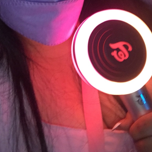 Official TWICE CANDYBONG Z lightstick 💗 - Picture 2 of 2